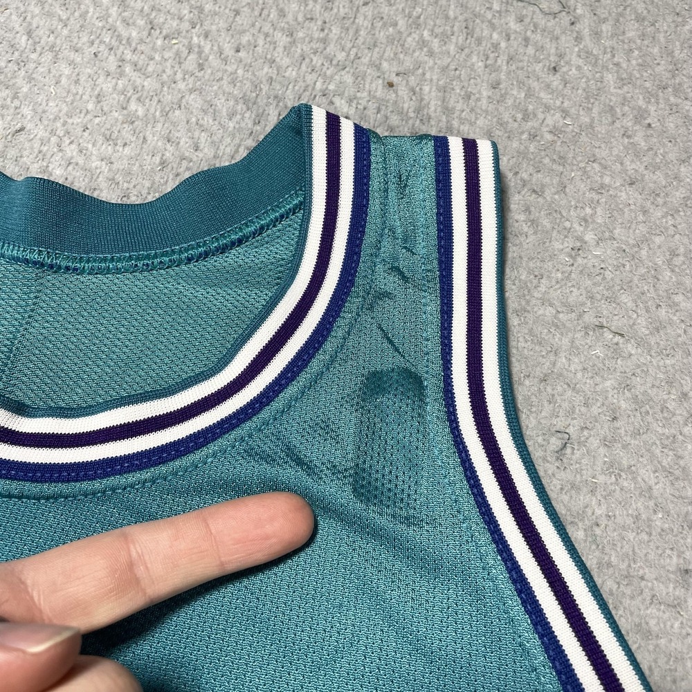 Charlotte Hornets Jersey Mens Small Blue NBA Basketball Alonzo Mourning 33 - Picture 5 of 11